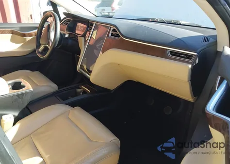 2016 Tesla Model X 60D/70D/75D/90D/P100D from USA, damaged, VIN 5YJXCBE25GF010160